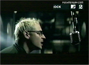CHESTER dans LE CLIP NUMB